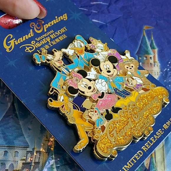 Rare Authentic Shanghai Disney Pin New with tag - Picture 7 of 8
